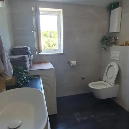 Dream Apartmants דירה *