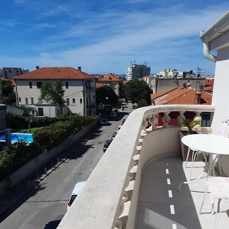 Dream Apartmants *